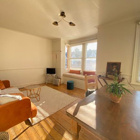 Stylish Apt London Excel Olympic Close To Station Lejlighed Eksteriør billede