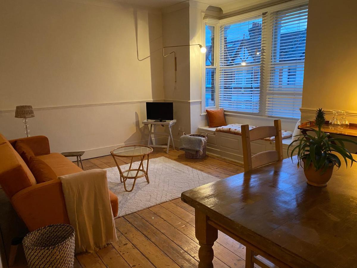 Stylish Apt London Excel Olympic Close To Station Lejlighed Eksteriør billede