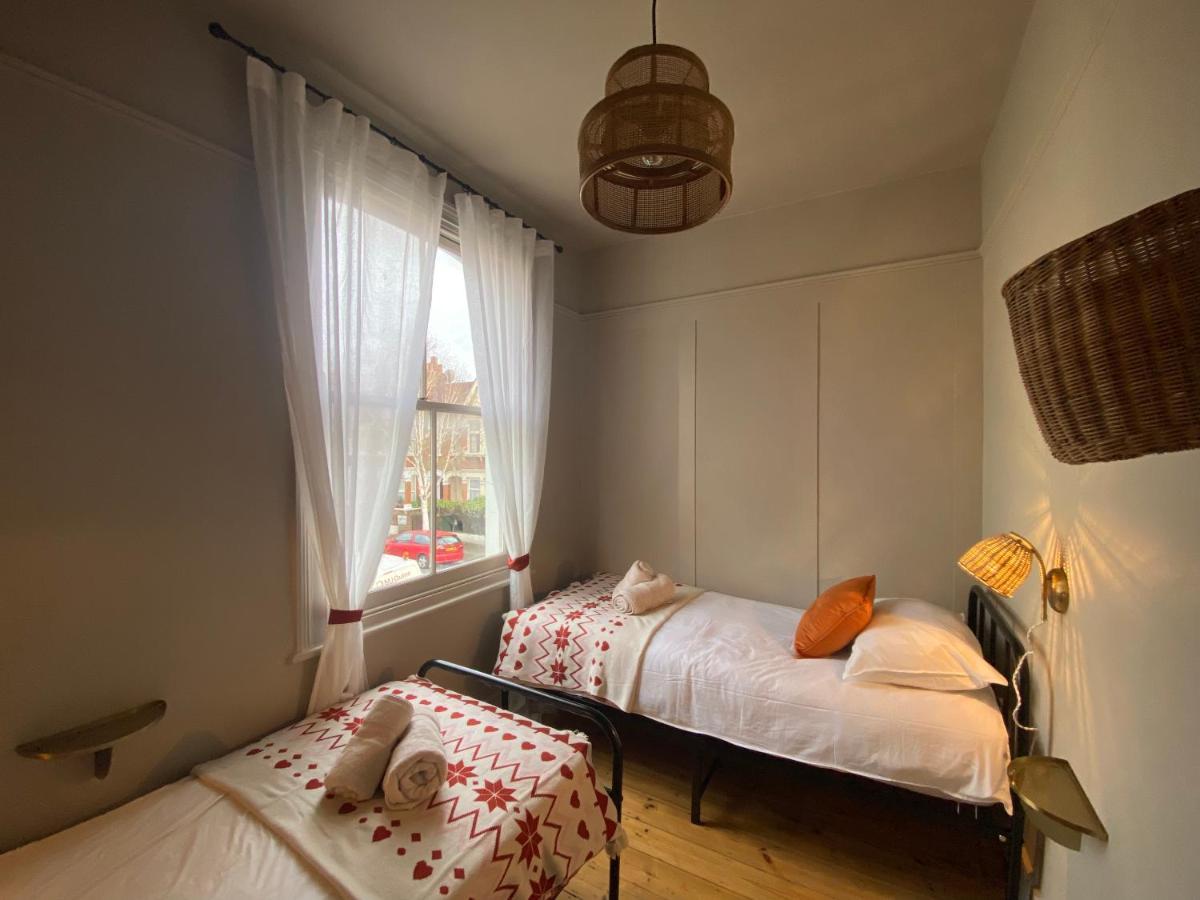 Stylish Apt London Excel Olympic Close To Station Lejlighed Eksteriør billede
